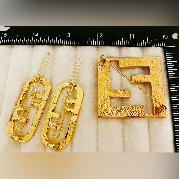 3 Gold Geometric & Square Initial Style Brooch – Rhinestone & Enamel - Picture 2 of 2